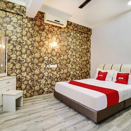 Capital O 90490 Zaques Hotel Sungai Petani Eksteriør bilde