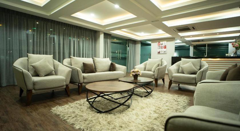 Capital O 90490 Zaques Hotel Sungai Petani Eksteriør bilde
